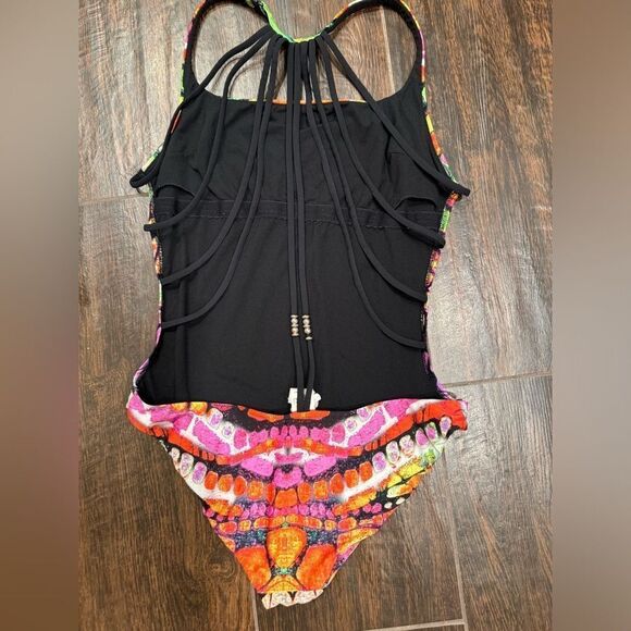 Zeki one piece monokini kaleidoscope butterfly deep back swimsuit - Picture 9 of 9